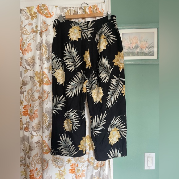 Banana Bay 100% Silk Black Hawaiian Casual Beach Attire Pants M Capri Vintage - Picture 5 of 7